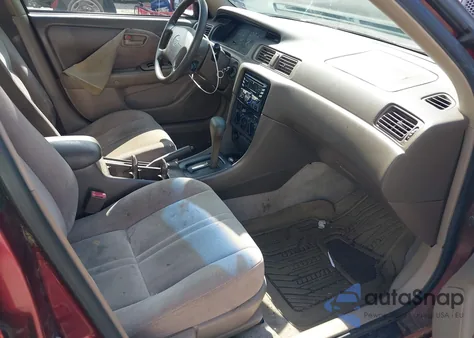 1999 Toyota Camry Le V6 z USA, uszkodzony, nr VIN JT2BF22K5X0211912